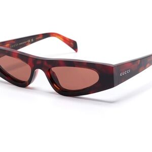 Gucci Red and Black Sunglasses tortoise
